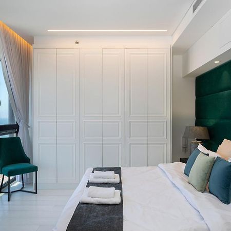 Yalarent Sea-Breeze Penthouse With Jacuzzi Apartment Бат Ям Екстериор снимка