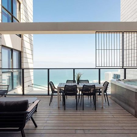 Yalarent Sea-Breeze Penthouse With Jacuzzi Apartment Бат Ям Екстериор снимка