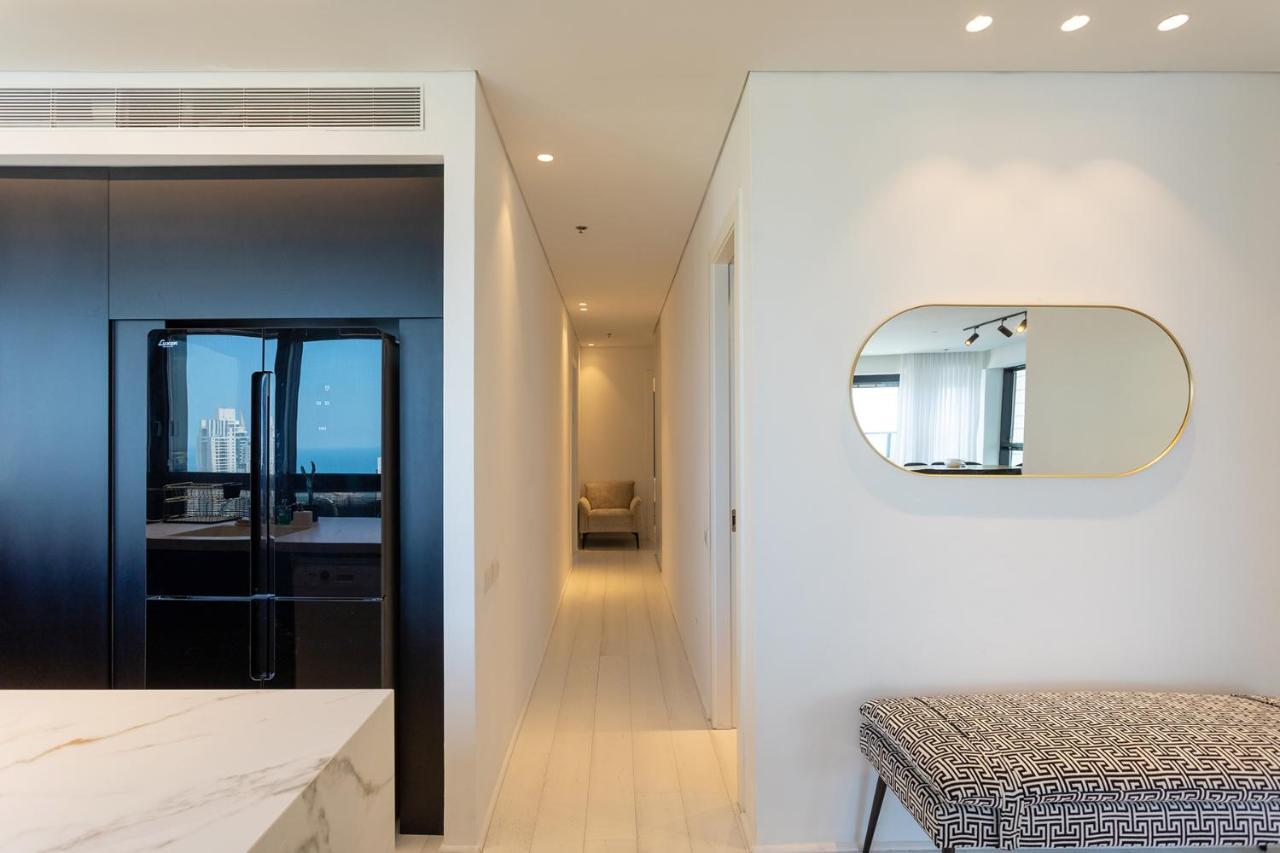 Yalarent Sea-Breeze Penthouse With Jacuzzi Apartment Бат Ям Екстериор снимка